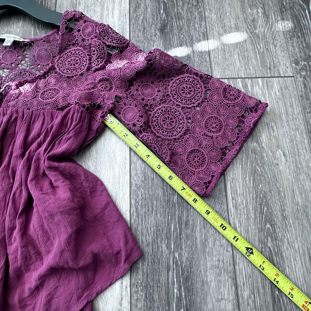 #8) American Eagle lace trimmed crop top. Excellent condition. - Picture 3 of 6